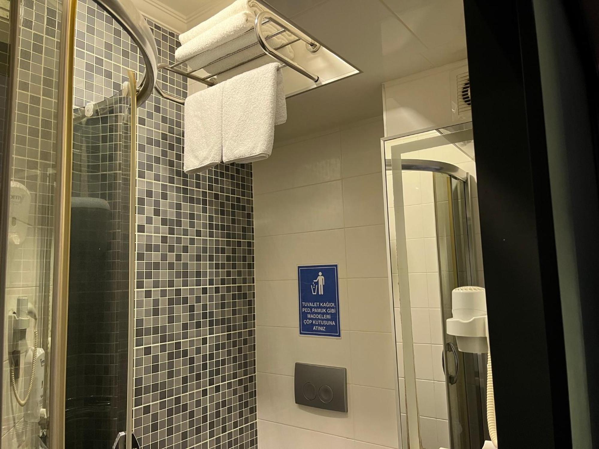 Pandora Hotel Istanbul Bagian luar foto
