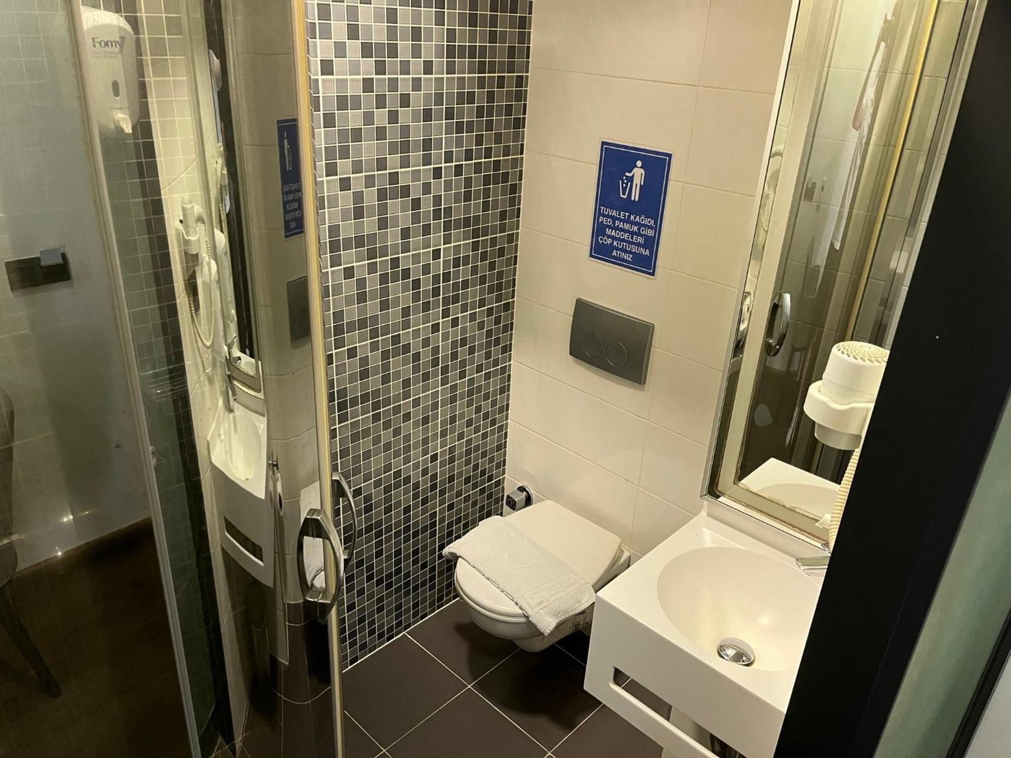 Pandora Hotel Istanbul Bagian luar foto